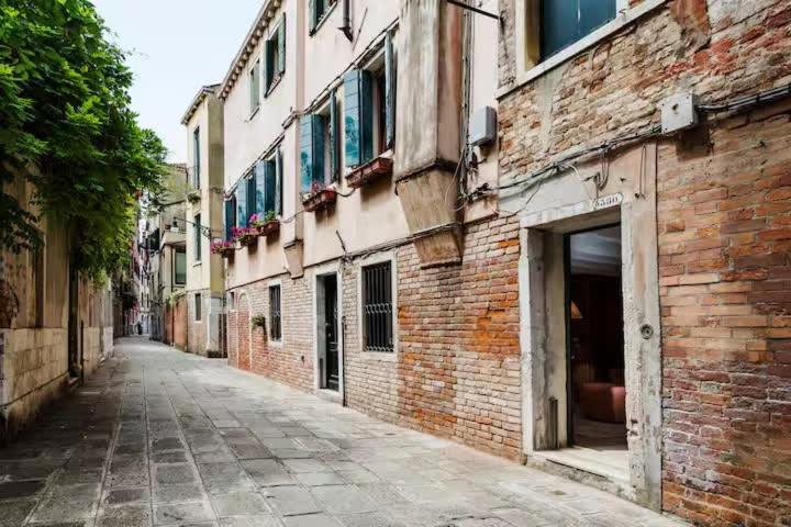 Biri Canal Charm Appartamento